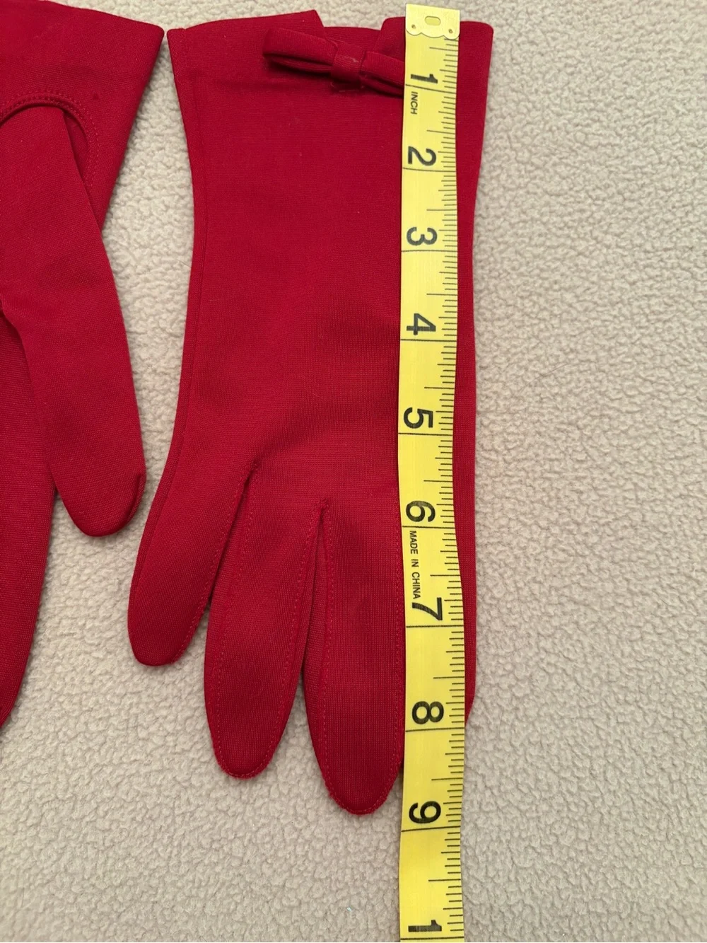 Hansen Glove Corp. VINTAGE Classic Red Women's Gloves with Bow Accent